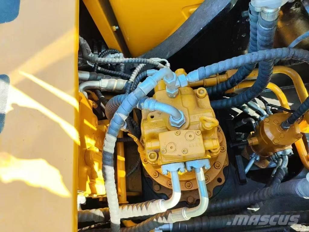 Sany SY215C Kāpurķēžu ekskavatori