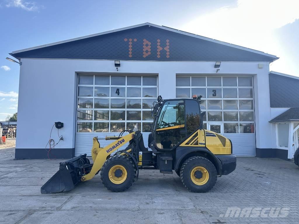Komatsu WA 80-6 Iekrāvēji uz riteņiem