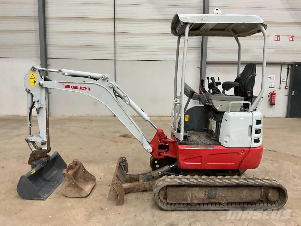 Takeuchi TB 215 R Mini ekskavatori < 7 t