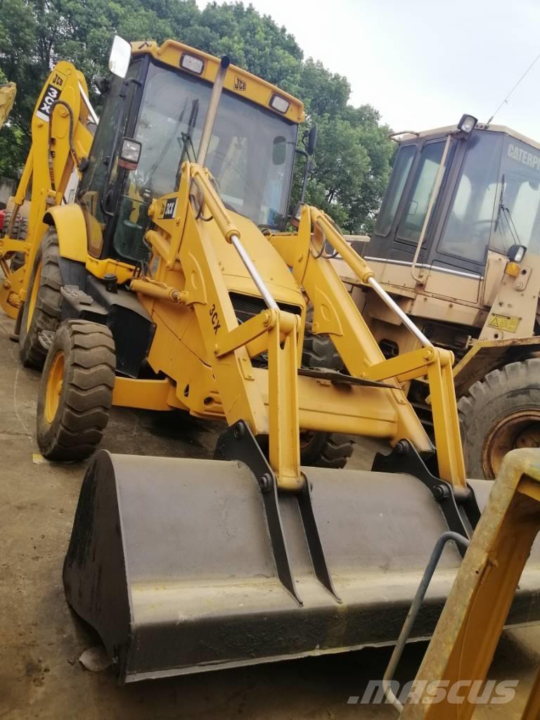 JCB 3 CX Ekskavatori-iekrāvēji