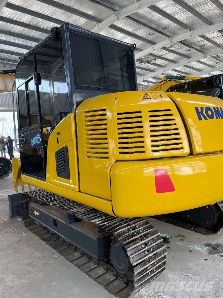 Komatsu PC 70 Vidēja lieluma ekskavatori 7 t - 12 t