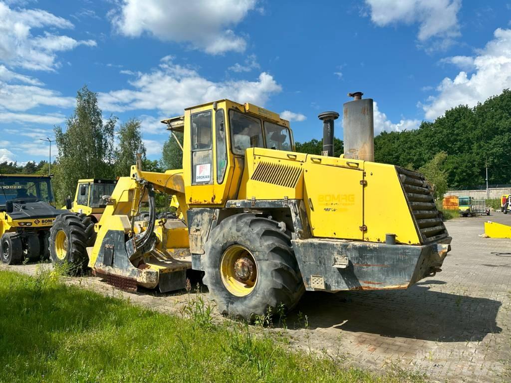 Bomag MPH 122-2 Asfalta savācējs
