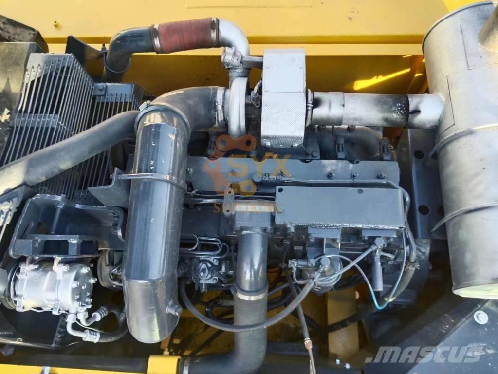 Komatsu PC 300-7 Kāpurķēžu ekskavatori