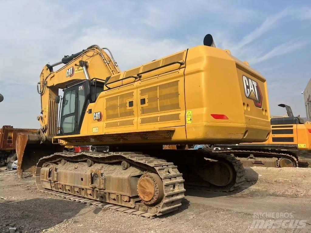 CAT 374 Kāpurķēžu ekskavatori