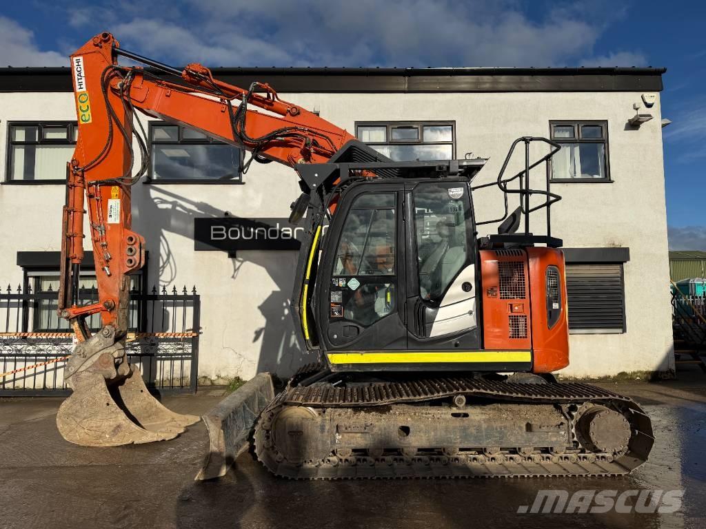 Hitachi ZX 135 US-6 Kāpurķēžu ekskavatori