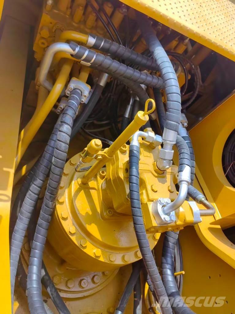 CAT 340 D L Kāpurķēžu ekskavatori