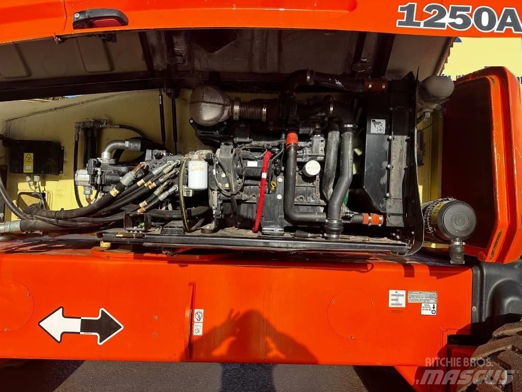 JLG 1250 AJP Strēles pacēlāji