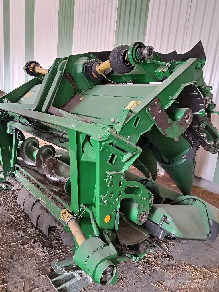 John Deere 608C Ražas novākšanas galvas