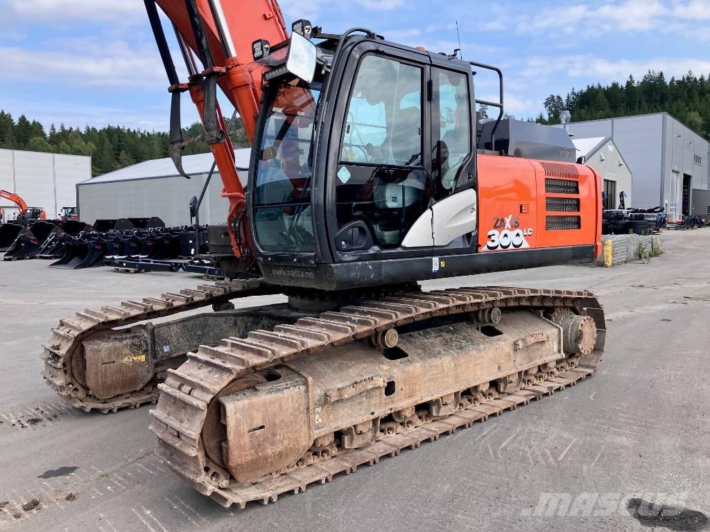 Hitachi ZX 300 LC-6 Kāpurķēžu ekskavatori