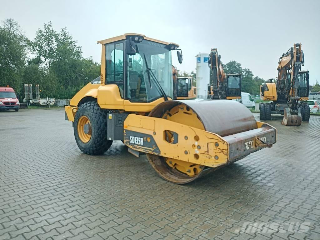 Volvo SD 135 B Vienvalča grunts veltņi