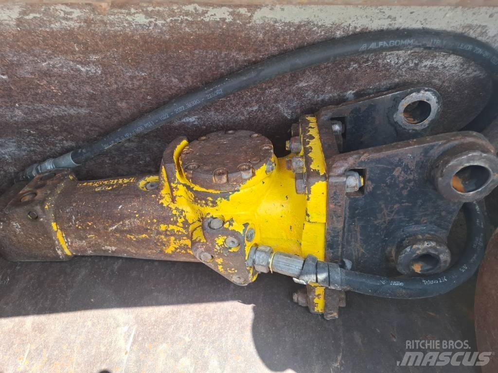 JCB 1 CX Ekskavatori-iekrāvēji