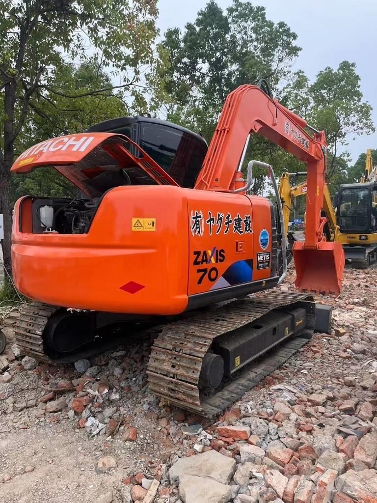 Hitachi ZX70 Vidēja lieluma ekskavatori 7 t - 12 t