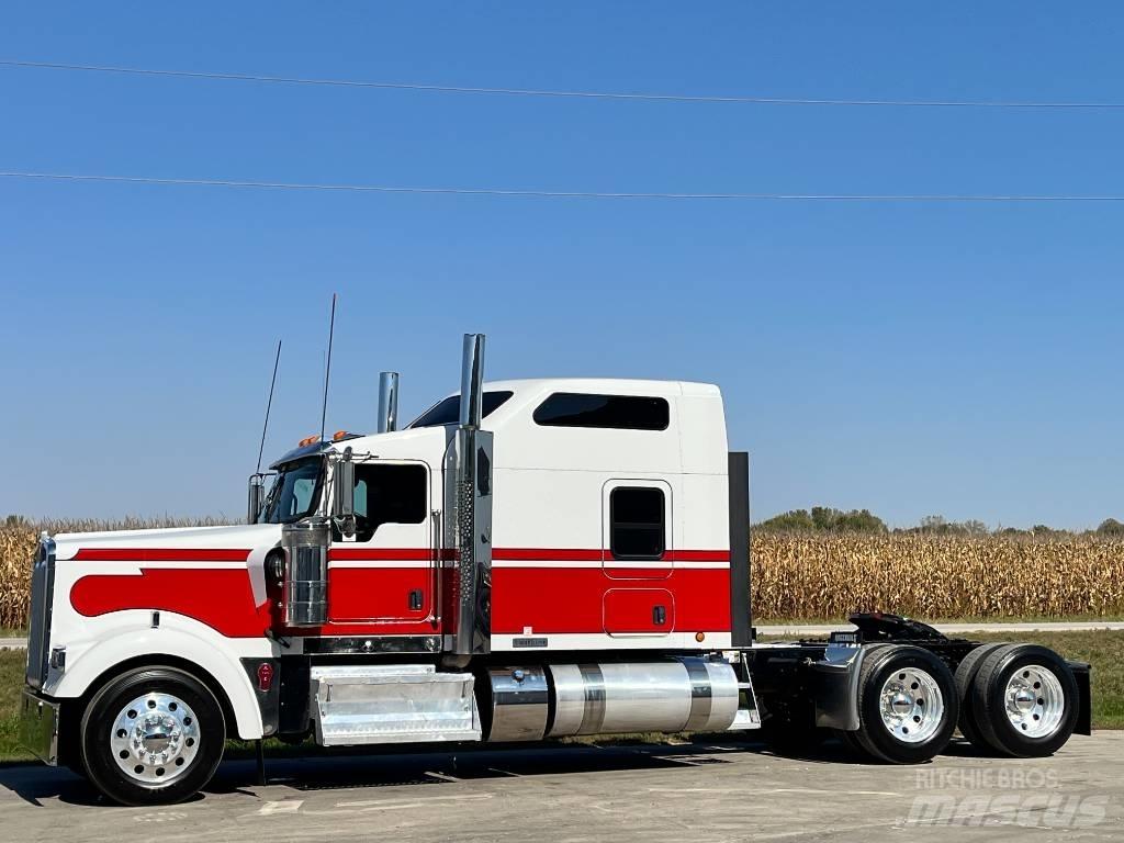 Kenworth W 900 Vilcēji
