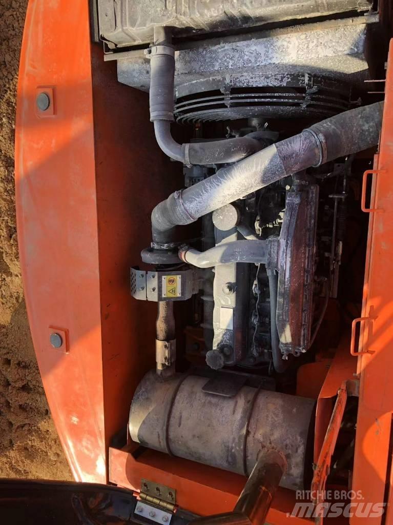 Doosan 220-7 Kāpurķēžu ekskavatori