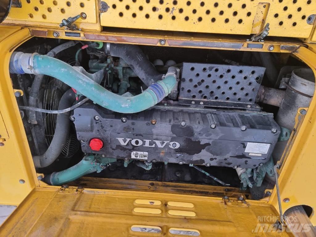 Volvo EC 460 B LC Kāpurķēžu ekskavatori