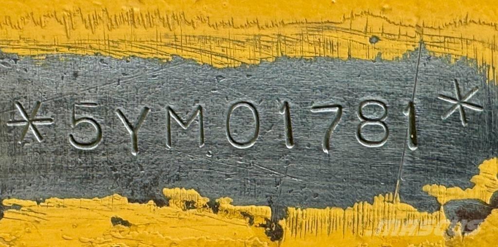 CAT 330 L Kāpurķēžu ekskavatori