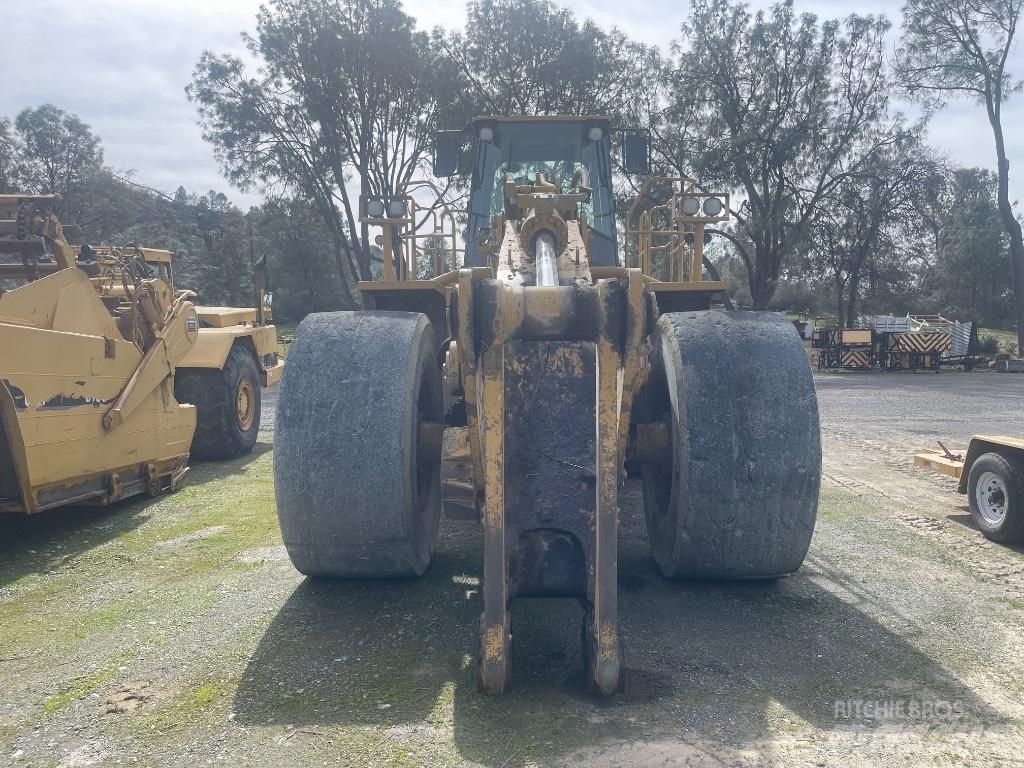 CAT 988 H Iekrāvēji uz riteņiem