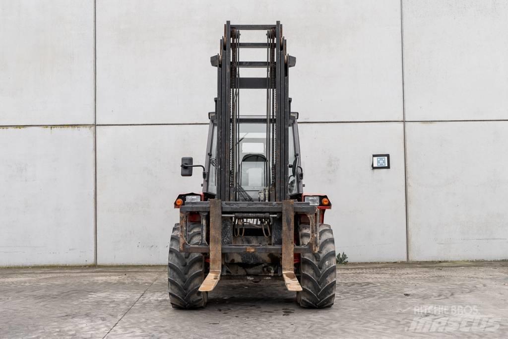 Manitou M 30-4 Tehnika ar dīzeļa dzinēju
