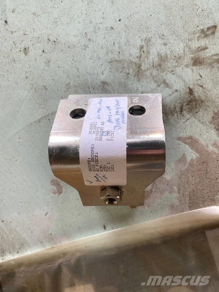 CAT 938 H Iekrāvēji uz riteņiem