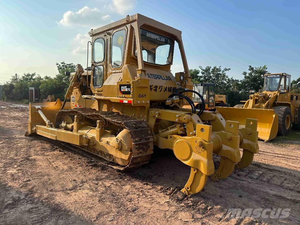 CAT D 7 G Kāpurķēžu buldozeri
