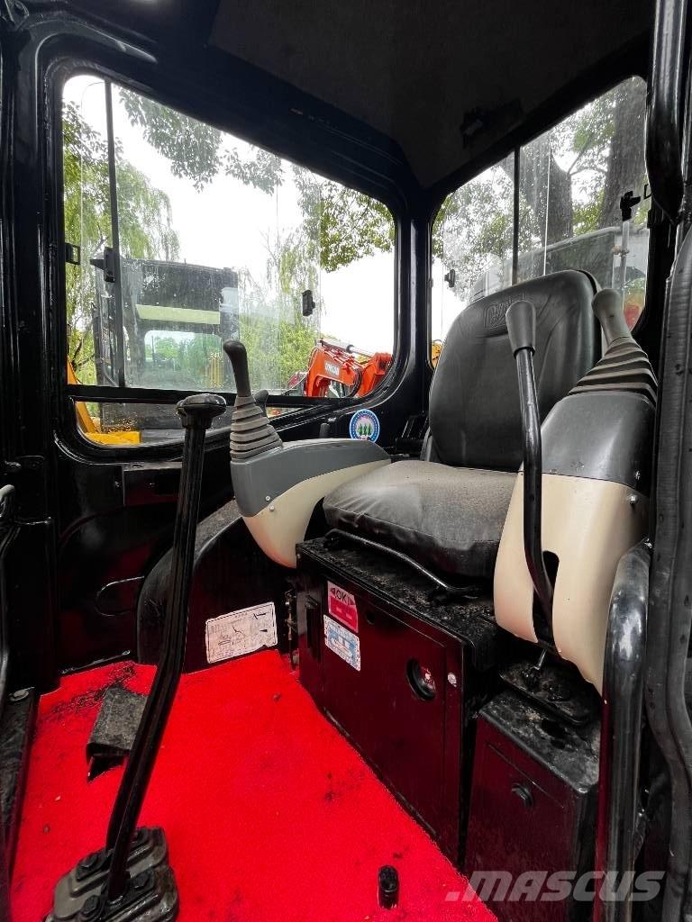 CAT 303 C CR Mini ekskavatori < 7 t