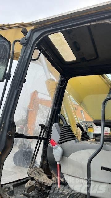 Komatsu PC 210-7 Kāpurķēžu ekskavatori