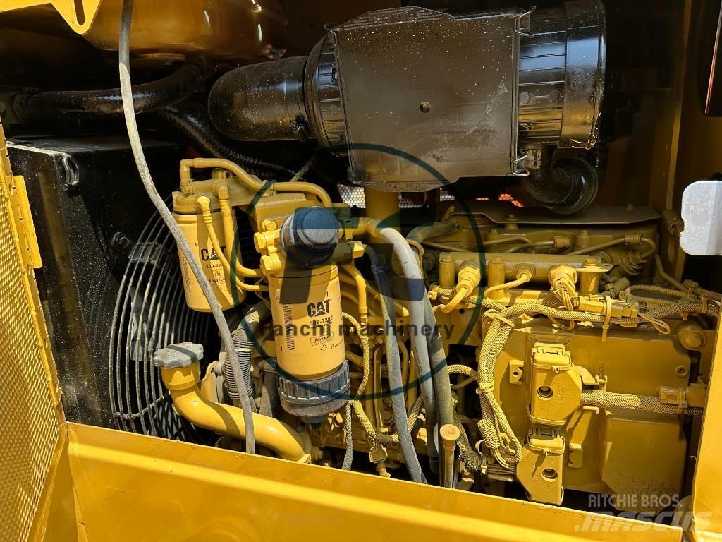 CAT D 5 K Kāpurķēžu buldozeri