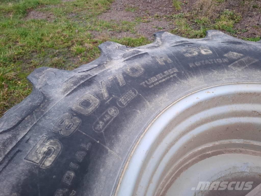 Massey Ferguson 6485 Traktori