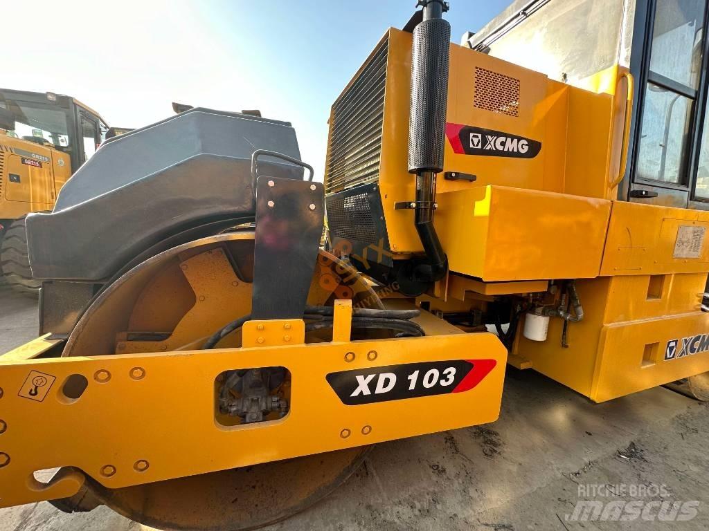 XCMG XD 103 Divvalču grunts veltņi