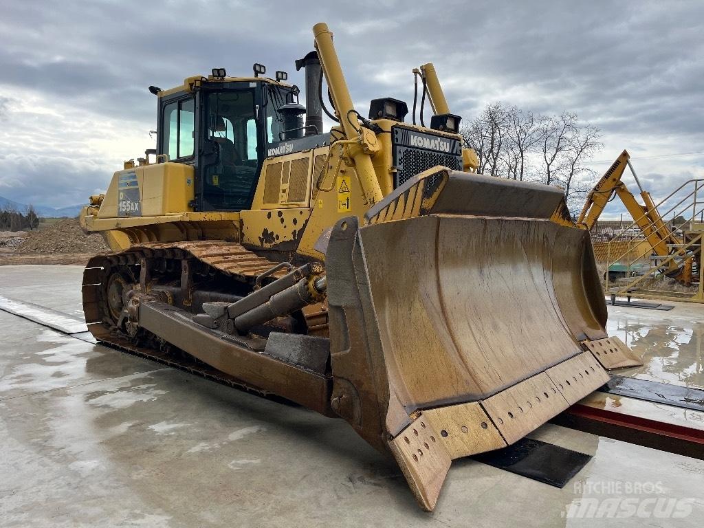 Komatsu D155 AX-6 Kāpurķēžu buldozeri