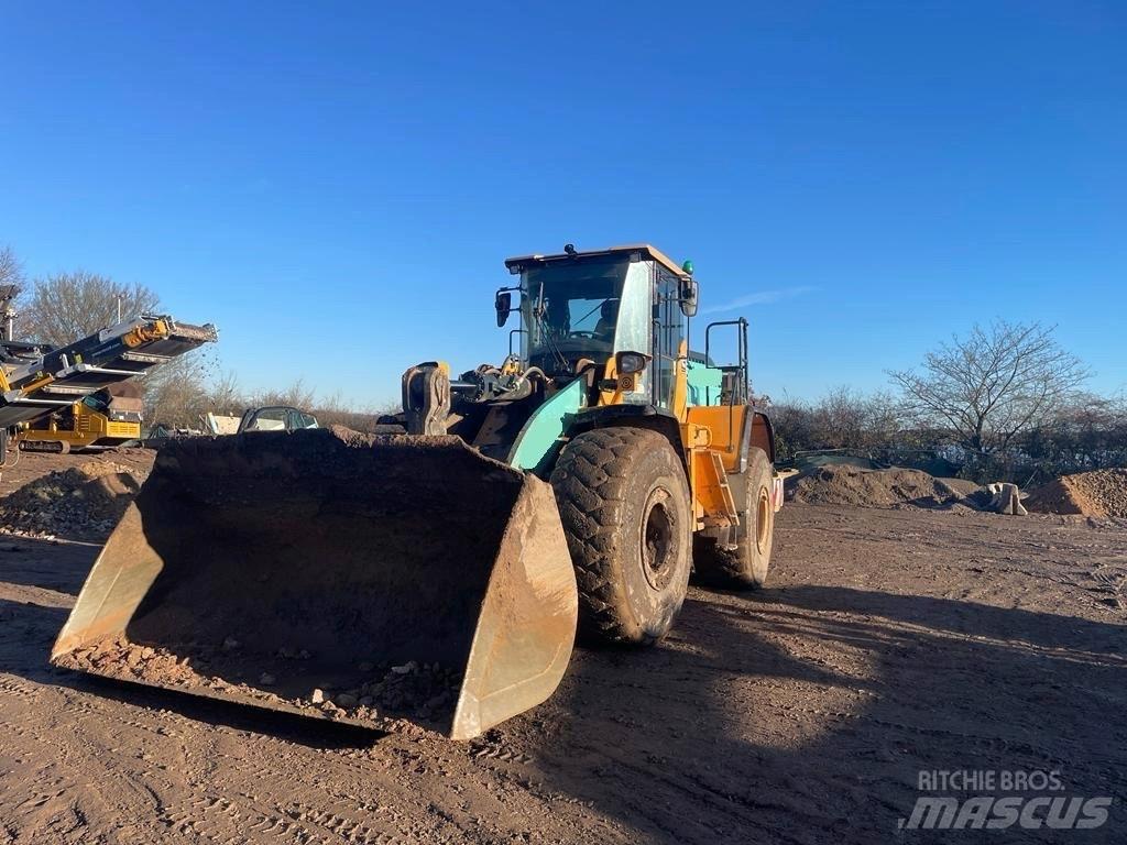 Hyundai HL970A Iekrāvēji uz riteņiem