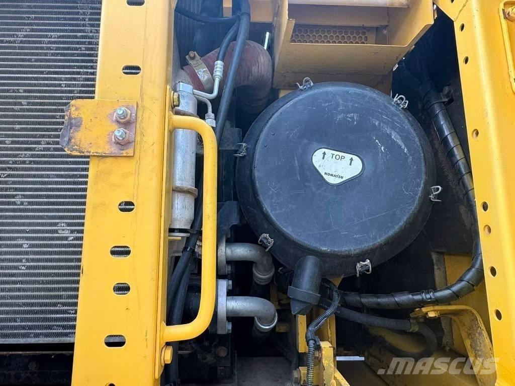 Komatsu PC 400-8 Kāpurķēžu ekskavatori