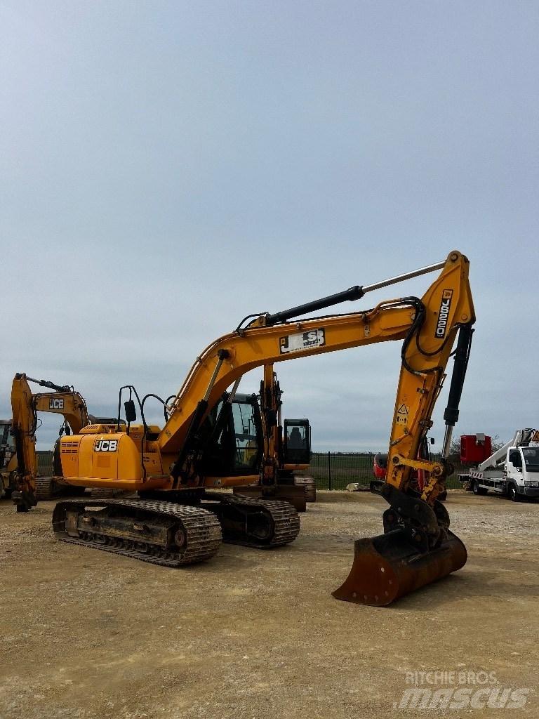 JCB JS 220 N LC Kāpurķēžu ekskavatori
