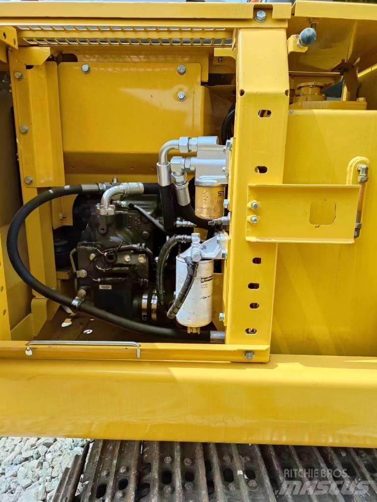 Komatsu PC 110 Vidēja lieluma ekskavatori 7 t - 12 t
