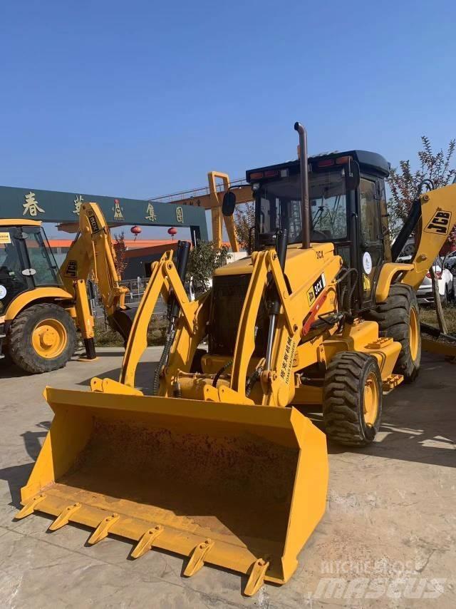 JCB 3 CX Iekrāvēji uz riteņiem