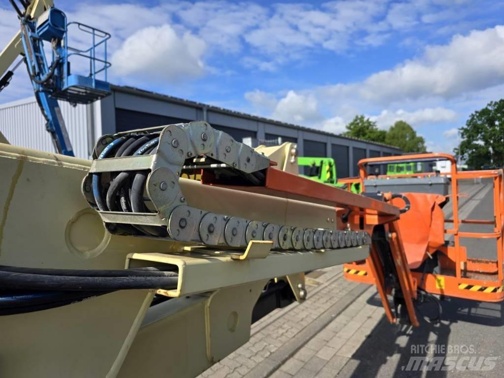 JLG E 450 AJ Strēles pacēlāji