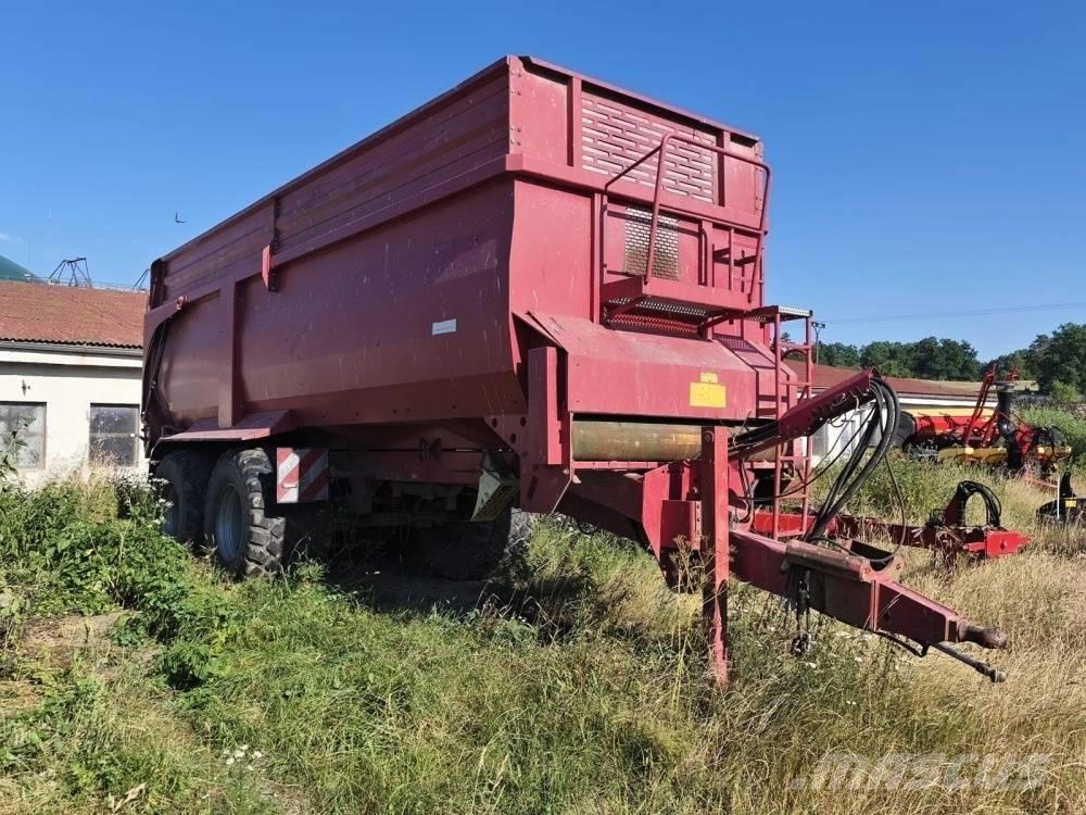 Krampe Bandit 750 Treileri-pašizgāzēji