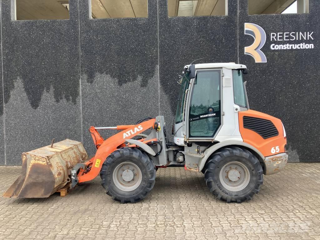 Atlas 65 Iekrāvēji uz riteņiem