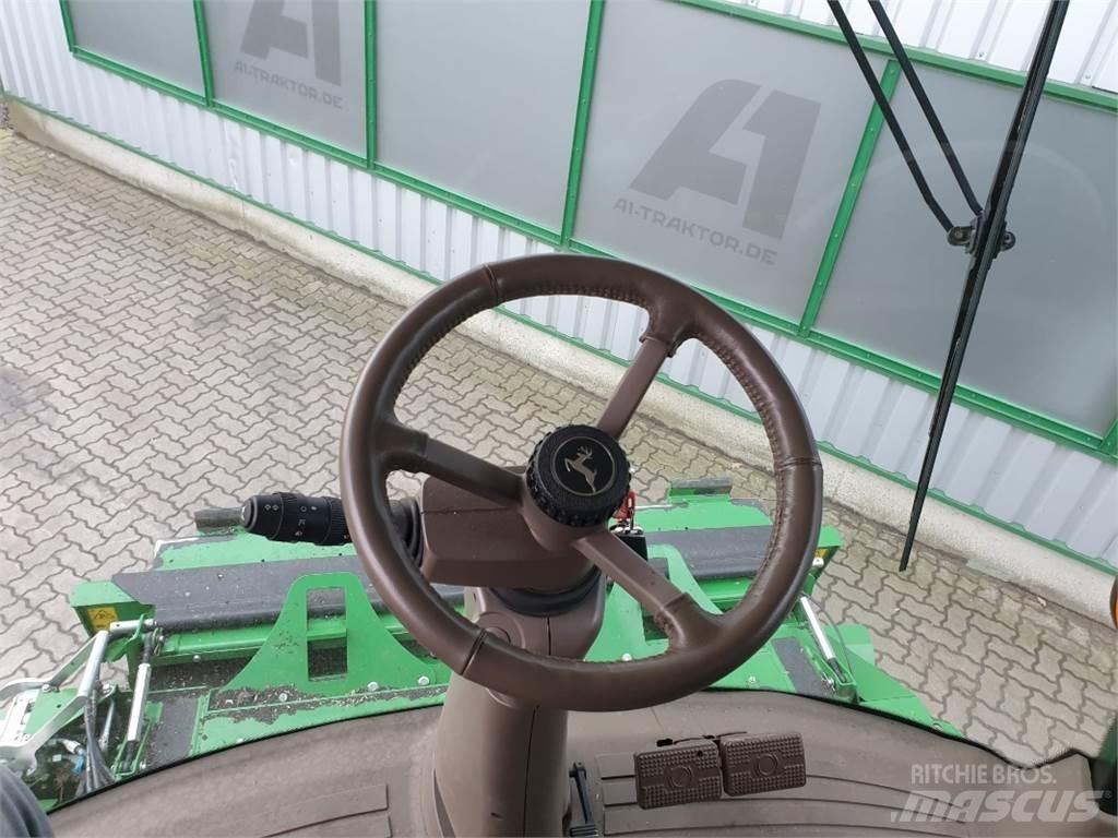 John Deere T670 Ražas novākšanas kombaini