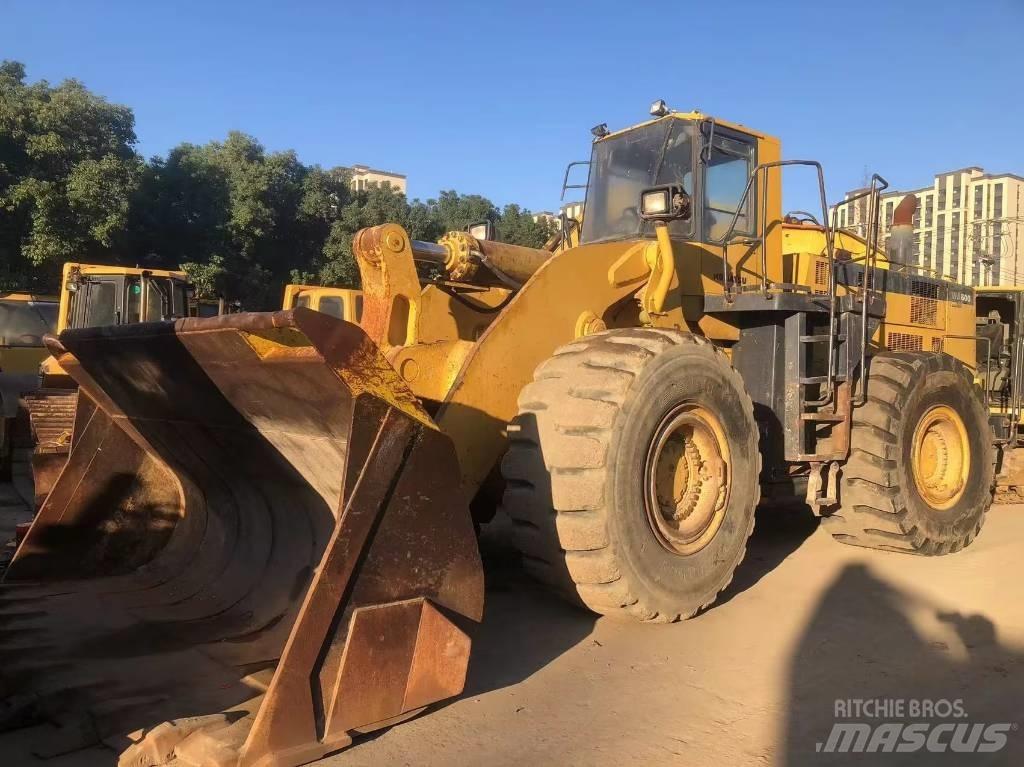 Komatsu WA 600-3 Iekrāvēji uz riteņiem