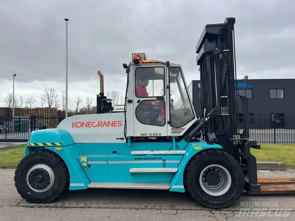 SMV 16-600B Tehnika ar dīzeļa dzinēju