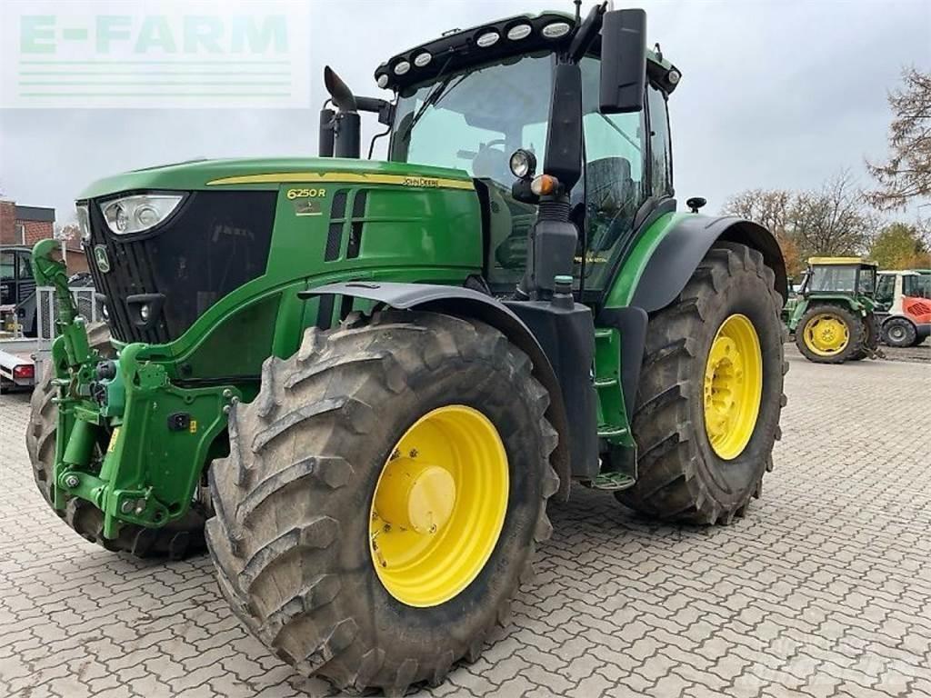 John Deere 6250r Traktori