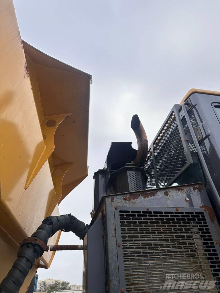 Bell B 40 D Artikulētie pašizgāzēji