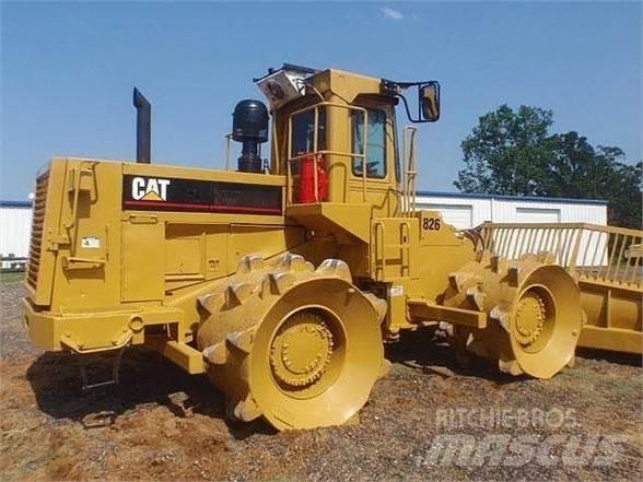 CAT 826C Atkritumu preses