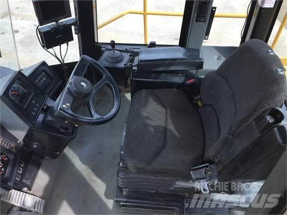 CAT 826G Atkritumu preses
