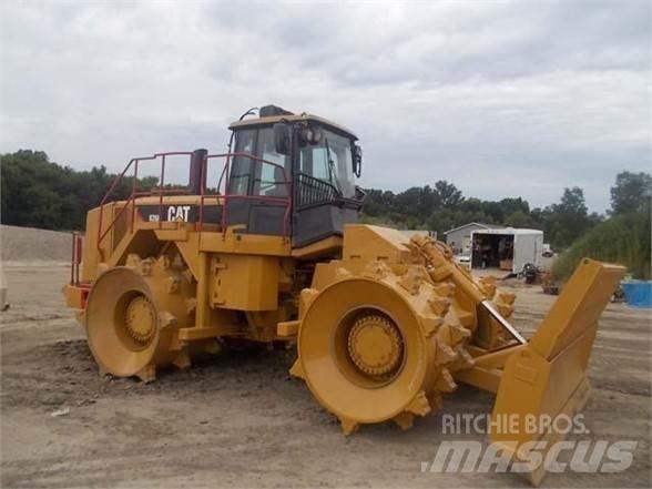 CAT 826H Atkritumu preses