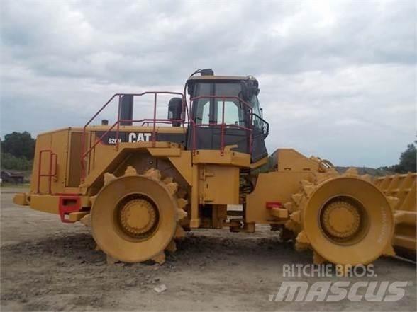 CAT 826H Atkritumu preses