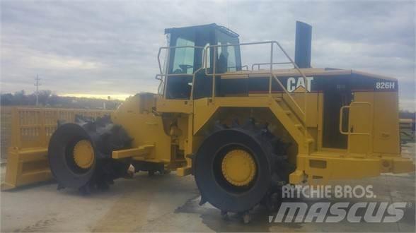 CAT 826H Atkritumu preses