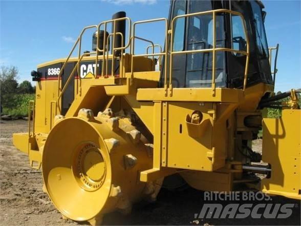 CAT 836G Atkritumu preses