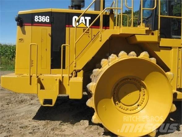 CAT 836G Atkritumu preses